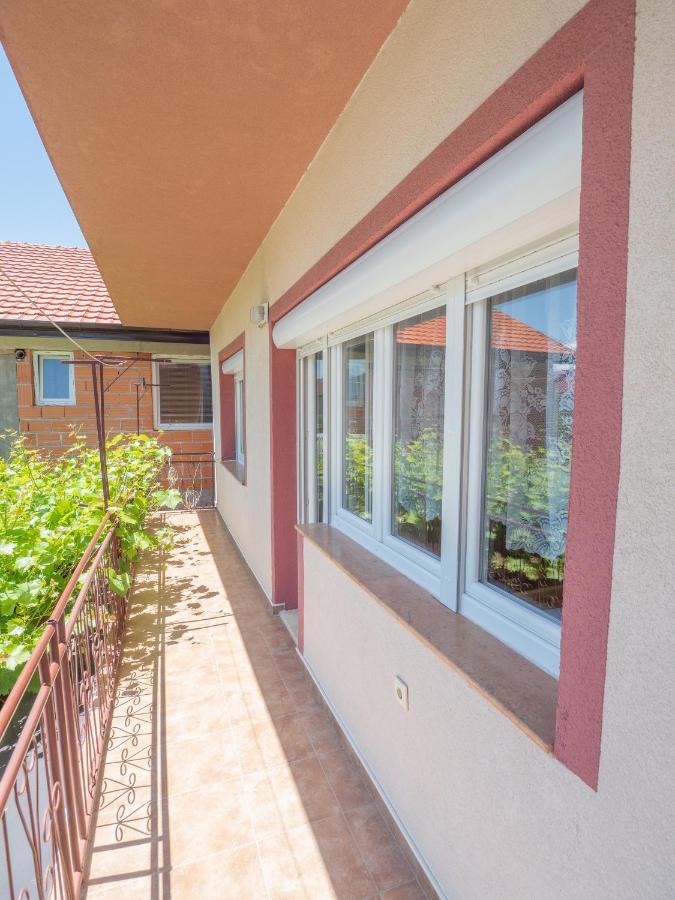 Apartments Karamach Ohri Dış mekan fotoğraf